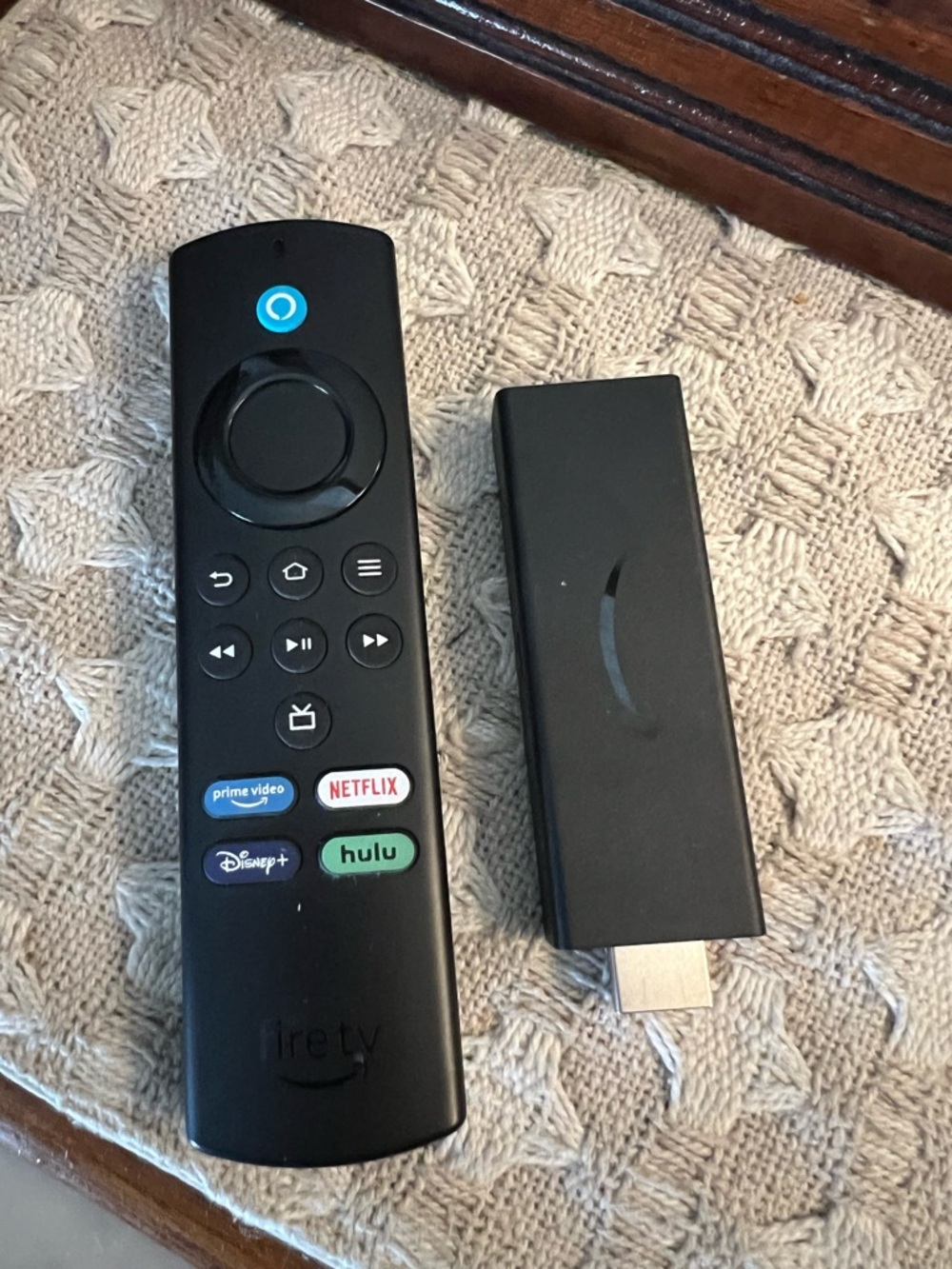 AMAZON Fire TV Stick Streaming Media Player with Remote‎ Control Black *NWOT*